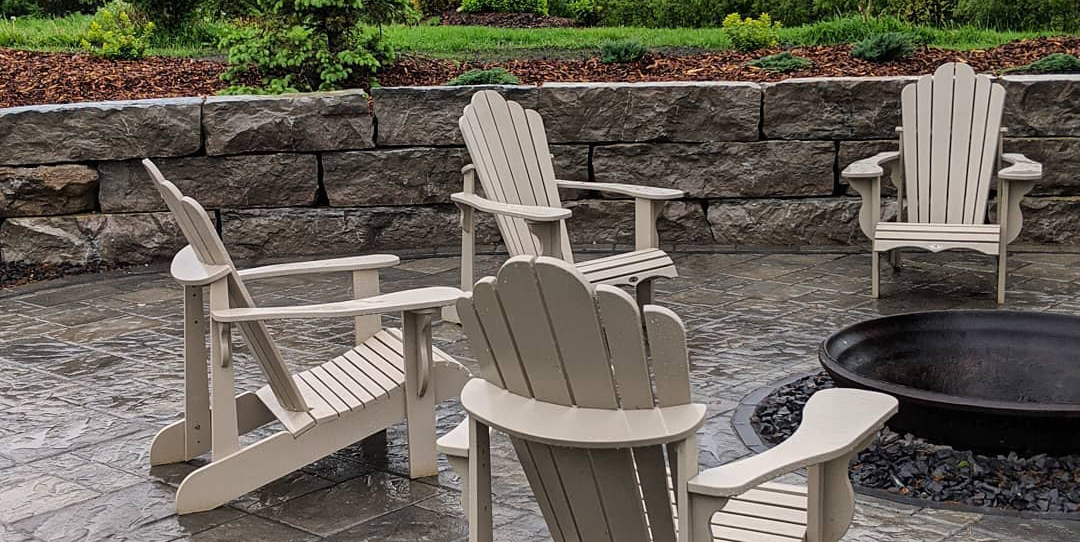 edmonton installed patio stones and chairs